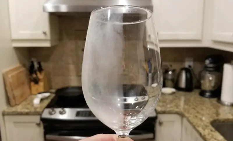 ظروف شیشه ای در ظرفشویی